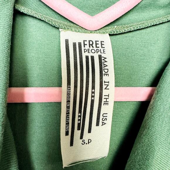 Free People NWOT Green LA Livin 90210 Muscle TankMock Neck Sleeveless Top Size S - Picture 5 of 8